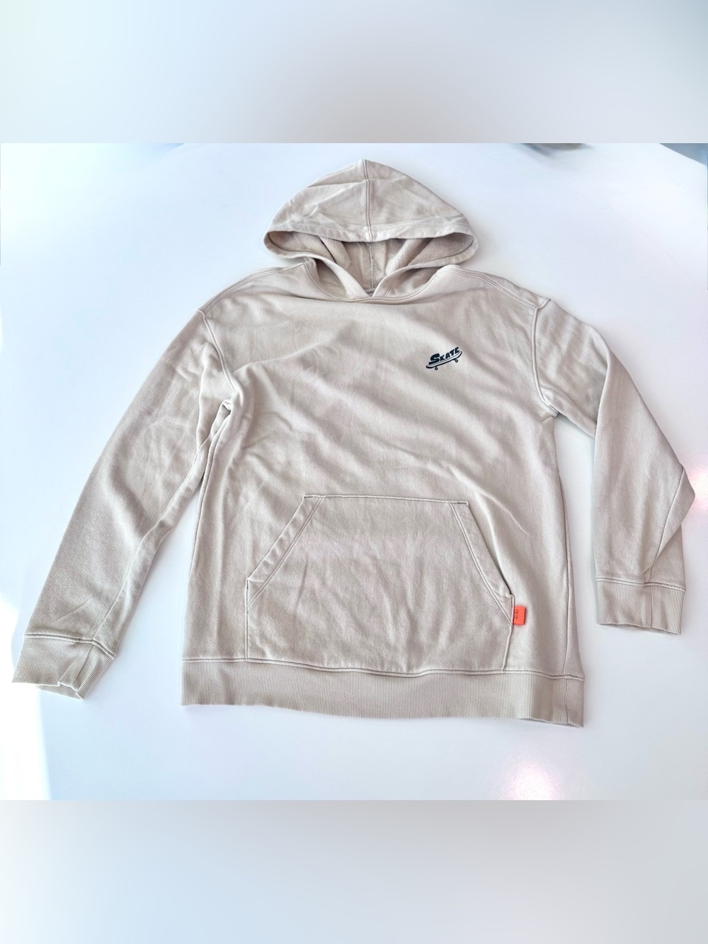 Cat & Jack Boys’ Beige Skate Pullover Hoodie, size XL (14)